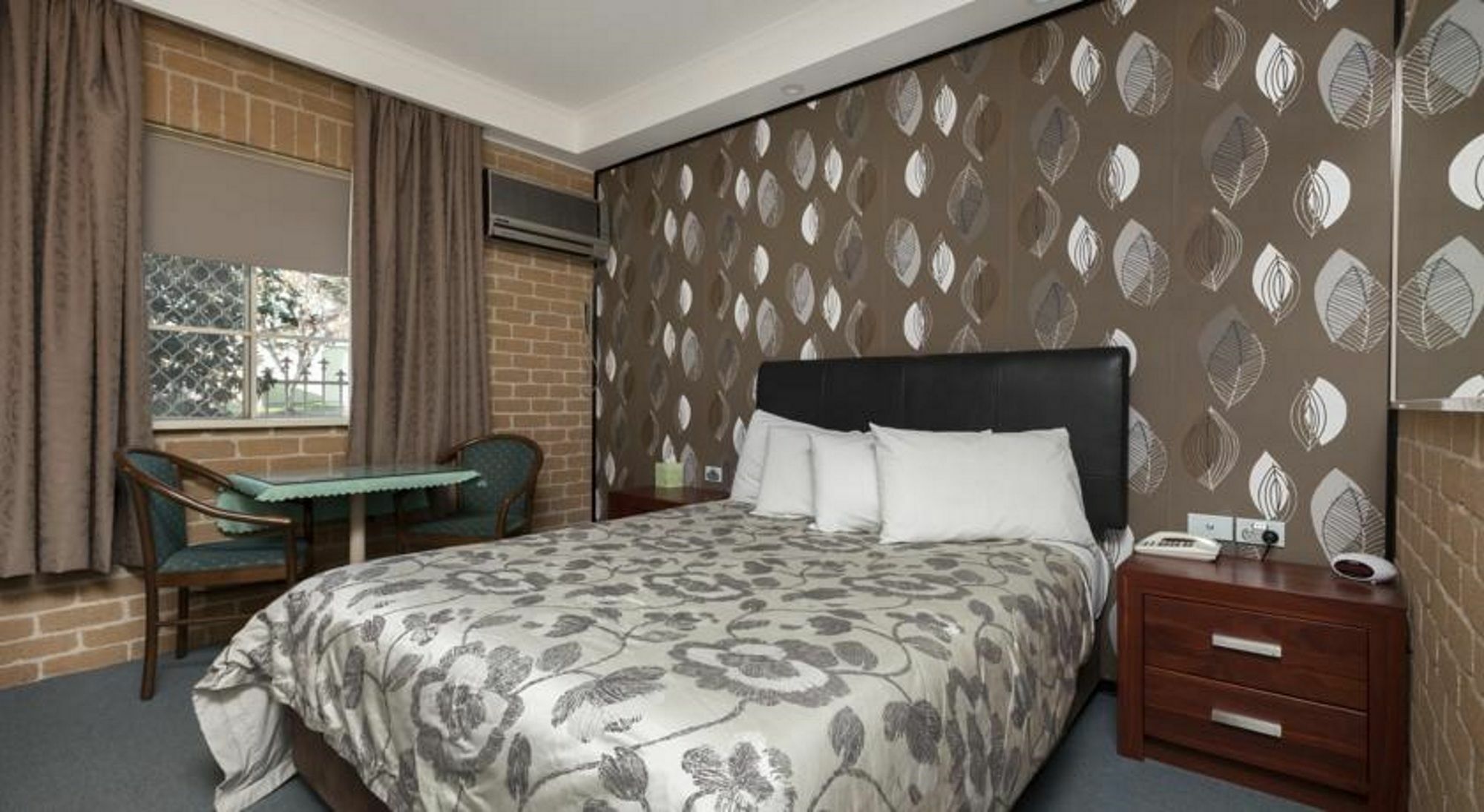 Grand Manor Motor Inn Queanbeyan Exterior foto